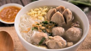 Read more about the article MAVE ON RESEARCH // MAKAN BAKSO DULU VS MAKAN MIE DULU ?