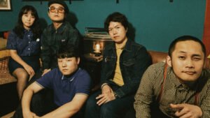 Read more about the article BADMINTONES X THE RESETERS // SPLIT SINGLE