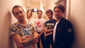 Read more about the article ZOMBEACHES // ALBUM “A TASTE OF OXYGEN”