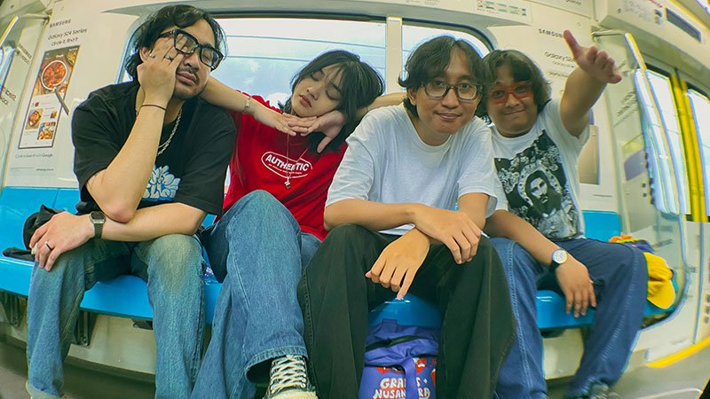 Read more about the article FLEURO // MINI ALBUM EP “SONIC ARCHIEVES”