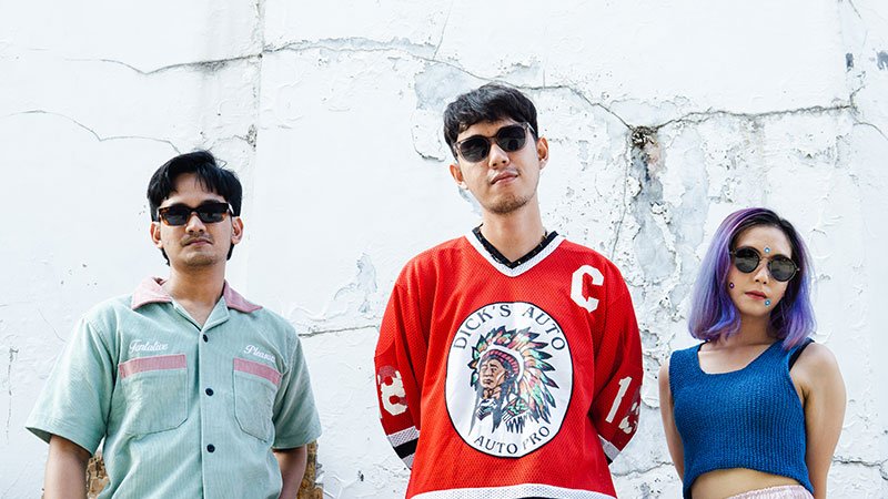 Read more about the article PINK PITCH // SINGLE “FLAMES”