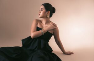 Read more about the article ELISA JACQUELINE // SINGLE “TAK INGIN TERULANG LAGI”