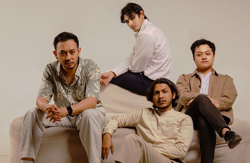 You are currently viewing LOST KAIROS // SINGLE “DEEP WITHIN, INSIDE ME IS YOUR LIGHT”