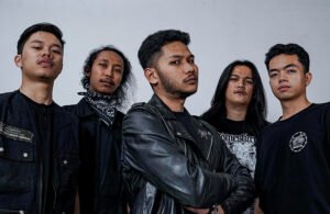 Read more about the article OFF RULES // VIDEO MUSIC “ALL OUT WAR SHOW”