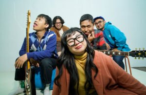 Read more about the article MINODRAMA // SINGLE “FREKUENSI YANG SAMA”