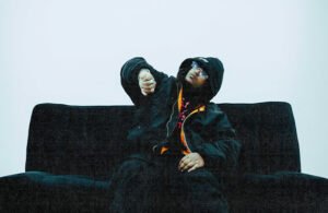 Read more about the article JOONY // SINGLE “DOPA(MINE)”