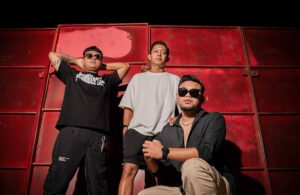 Read more about the article KARNAMEREKA // SINGLE “SAMBUT MENTARI”