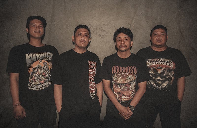 You are currently viewing REVENGER // SINGLE “SETUMPUK DENDAM”
