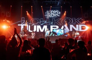 Read more about the article LOH KOK TUM BAND // SIAP RILIS LAGU PERDANA, TETAP BAWA KEJUTAN DI SETIAP PANGGUNG