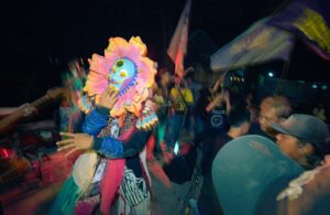 Read more about the article OMPLR RILIS ALBUM PERDANA “BABAD TANAH URBAN” – ARAH BARU MUSIK ORKES INDONESIA