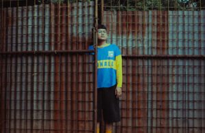 Read more about the article KEMBALI DARI SCENE MUSIK KERAS // MACHDIS ARIE RILIS DEBUT SINGLE SOLO DENGAN NAMA ‘HELAS’