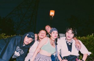 Read more about the article TKTK RILIS MAXI-SINGLE DEBUT // “MEDICATION DISORIENTATION/POCKETS”