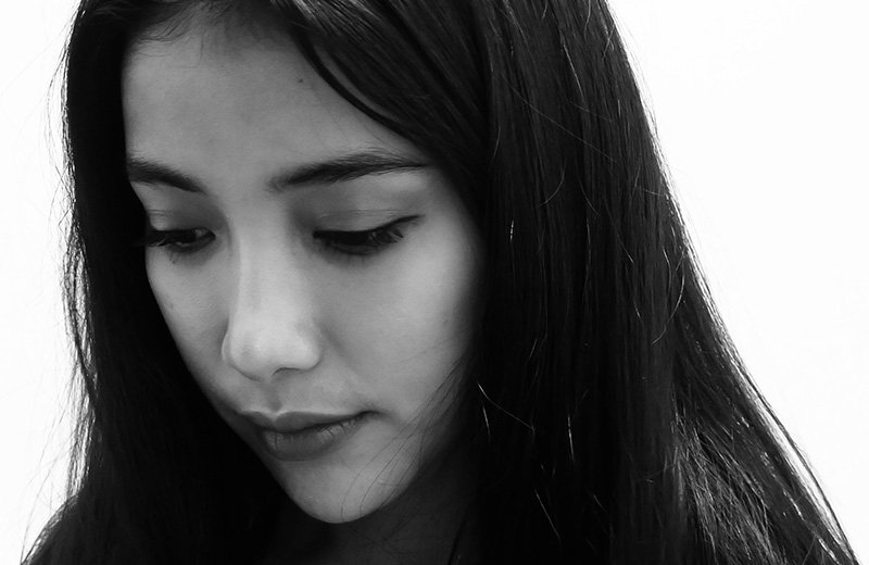 You are currently viewing L/, PENYANYI AMBIENT POP YANG BERBAKAT // MERILIS EP DEBUT “BLOODLINE”