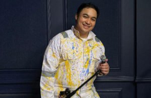 Read more about the article BONIANGGA // “PELIPUR LARA”: LAGU BALLAD MANIS TENTANG CINTA AYAH DAN ANAK