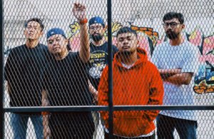 Read more about the article THE FLINS TONE RILIS “MOMENT” — REFLEKSI 20 TAHUN LEBIH PERJALANAN POP PUNK DARI SURABAYA