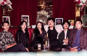 Read more about the article ROADTRIP TO ANTARCTICA // DEBUT ALBUM: “HOTEL DU MONDE” SEBUAH PERJALANAN GELAP YANG MEMIKAT